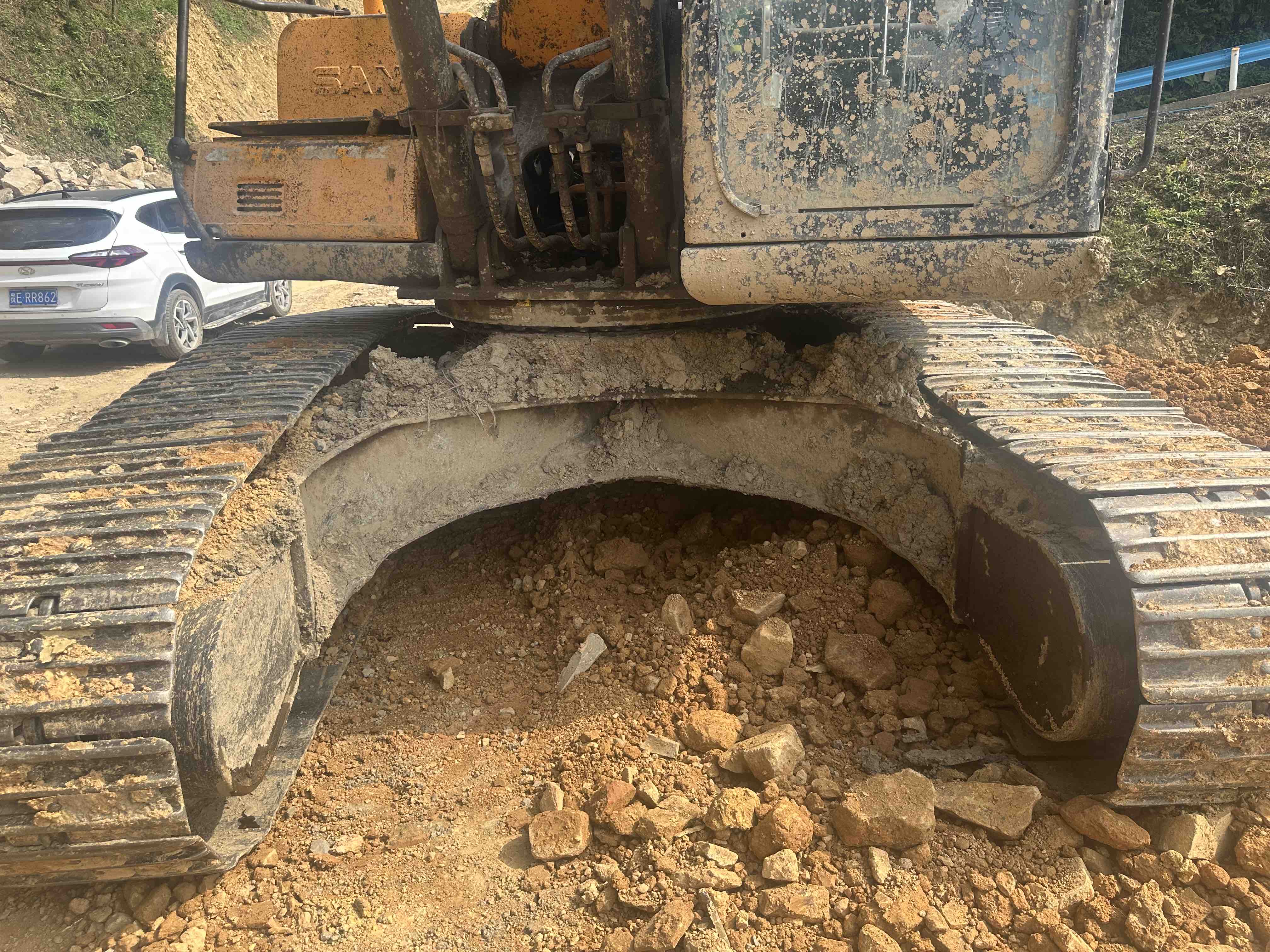 Buy Sany 215C-9 Used Excavator / 6