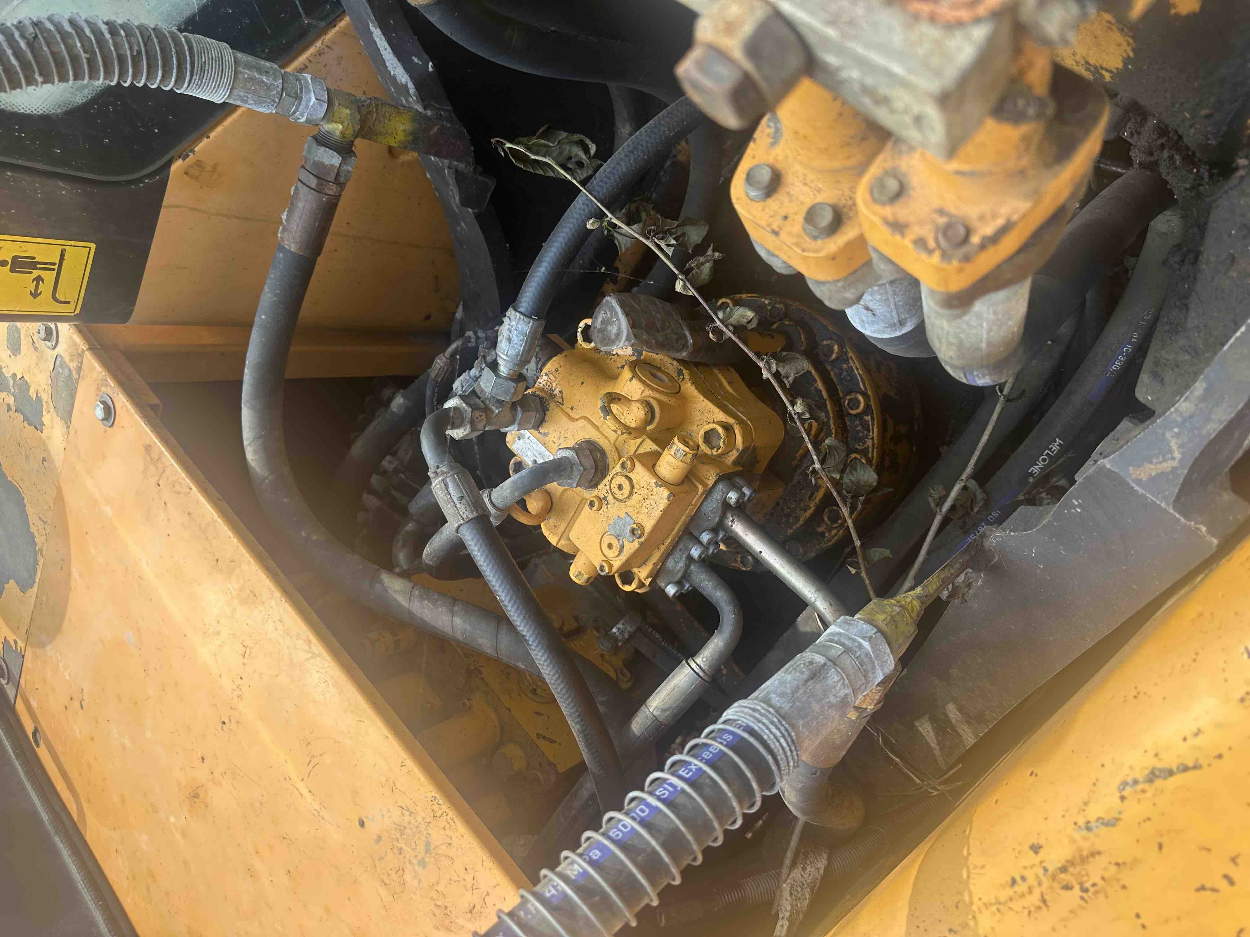 Buy Sany 215C-9 Used Excavator / 2