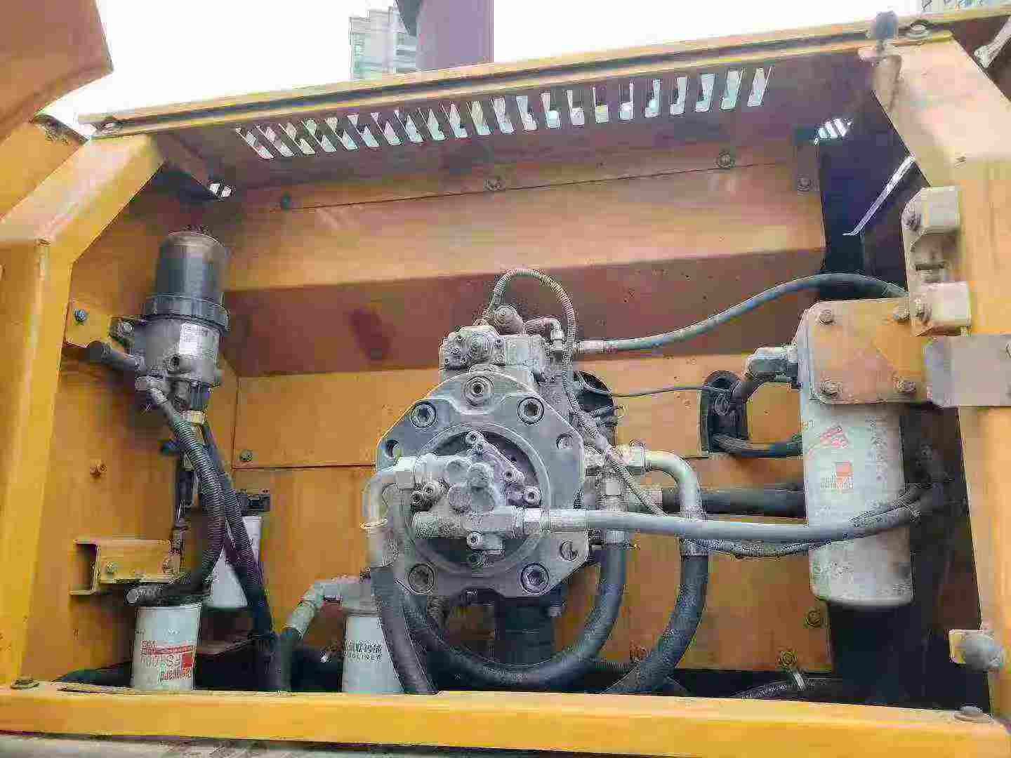 Buy XCMG 40 Used Excavator / 8