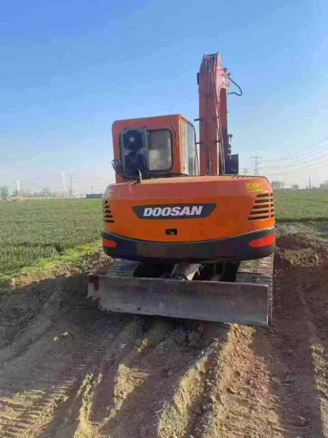 Buy Doosan Used Excavator / 3