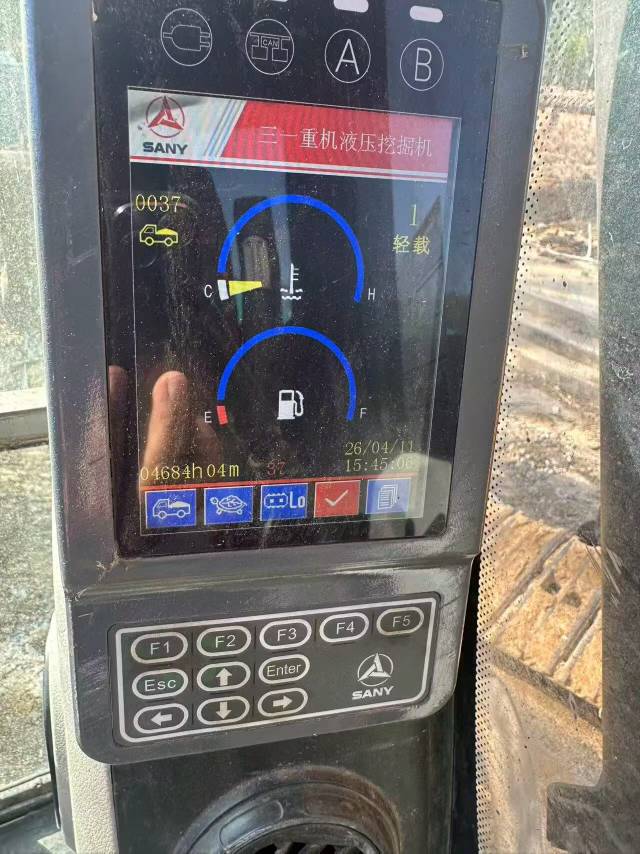 Buy Sany 215C-9 Used Excavator / 9