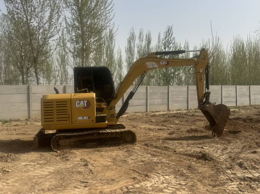 Buy Caterpillar 305.5E2 Used Excavator / 9