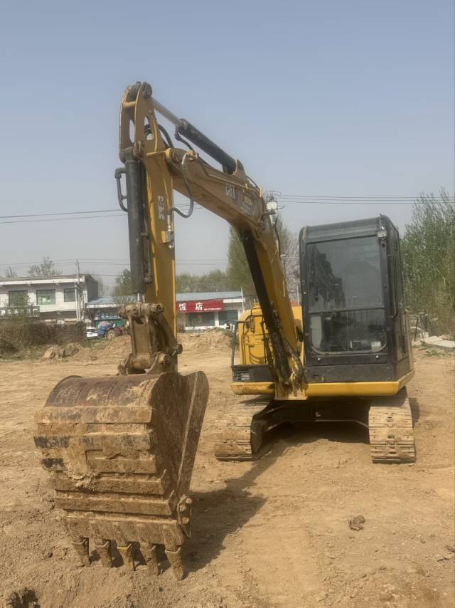 Buy Caterpillar 305.5E2 Used Excavator / 6