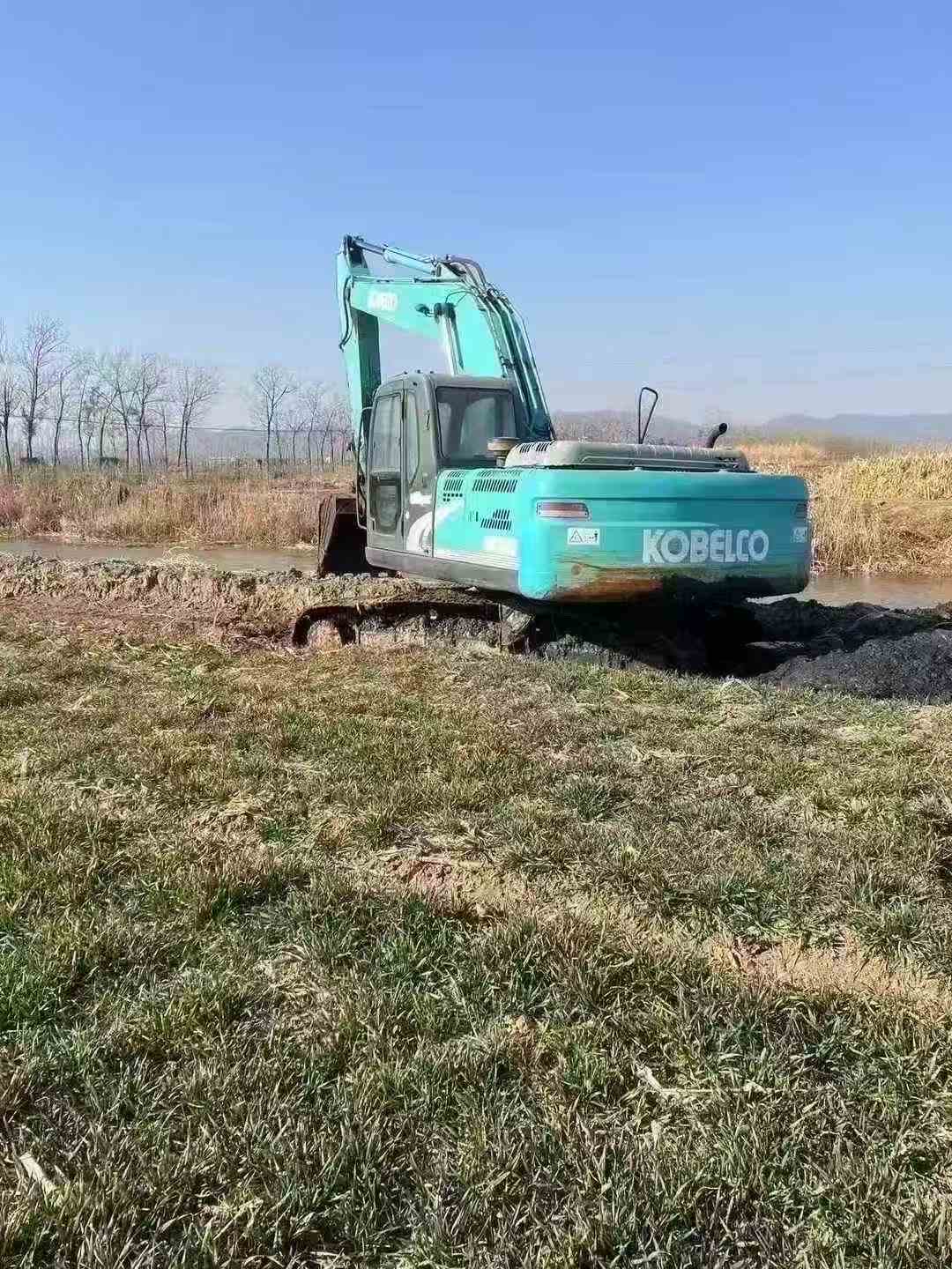 Buy Kobelco 200-8 Used Excavator / 9