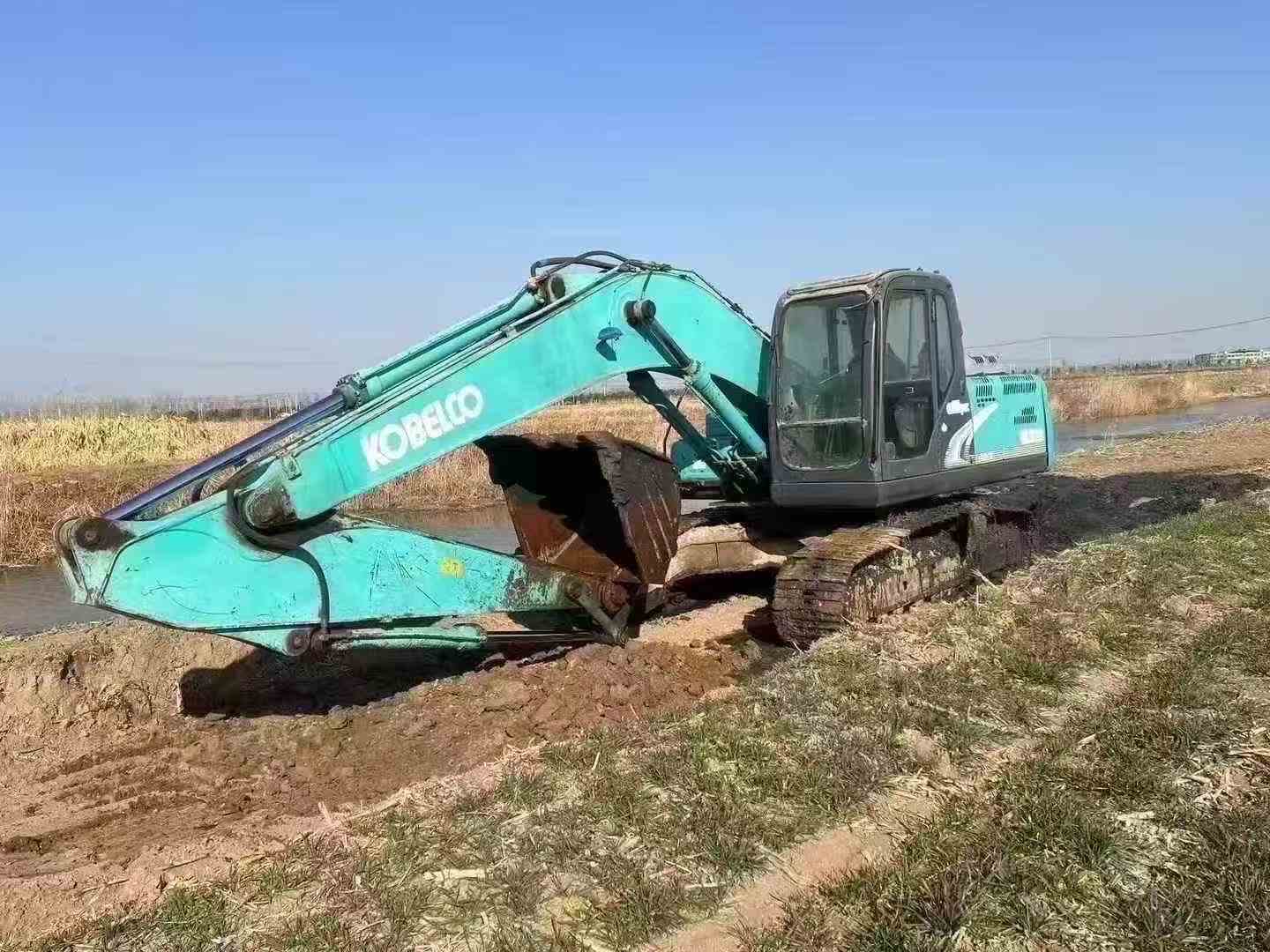 Buy Kobelco 200-8 Used Excavator / 8