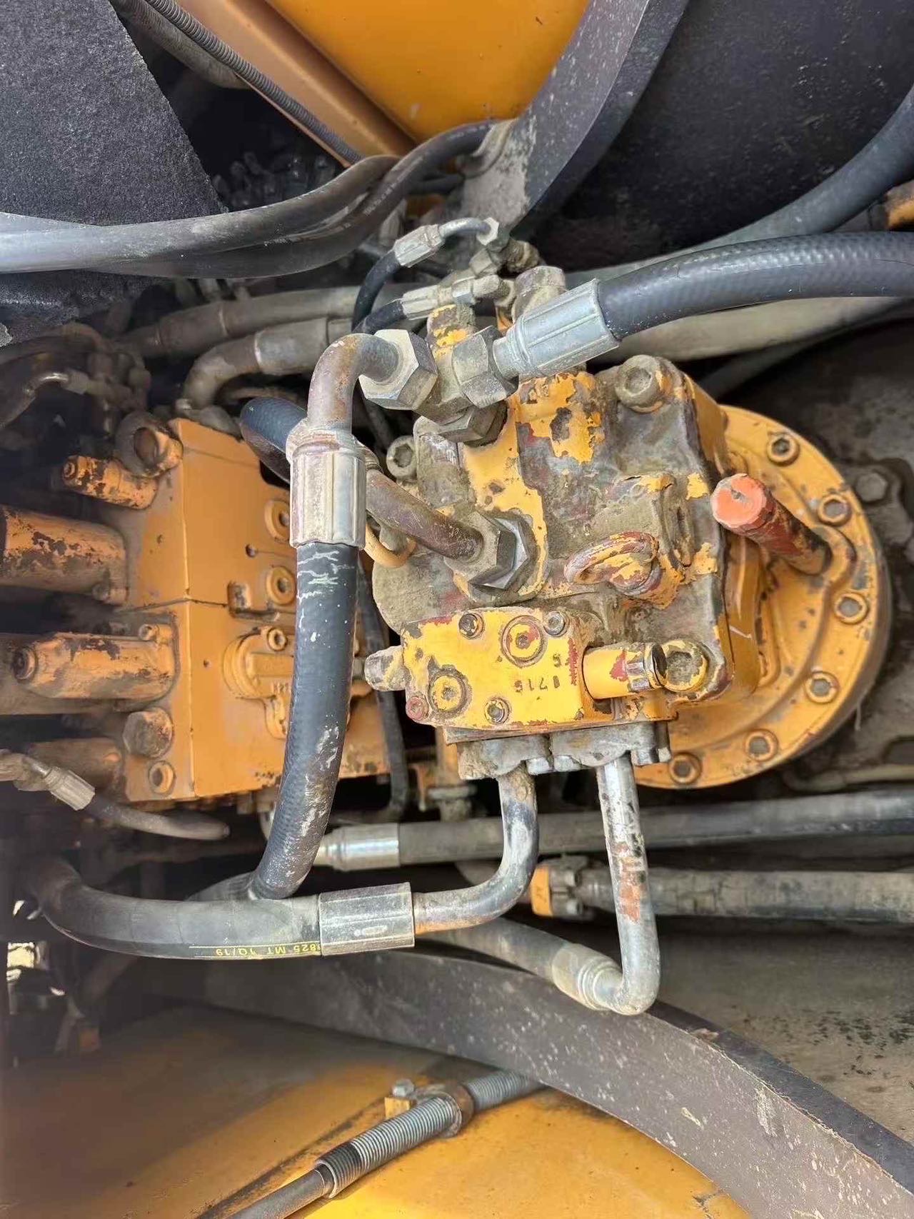 Buy Sany 215C-9 Used Excavator / 6