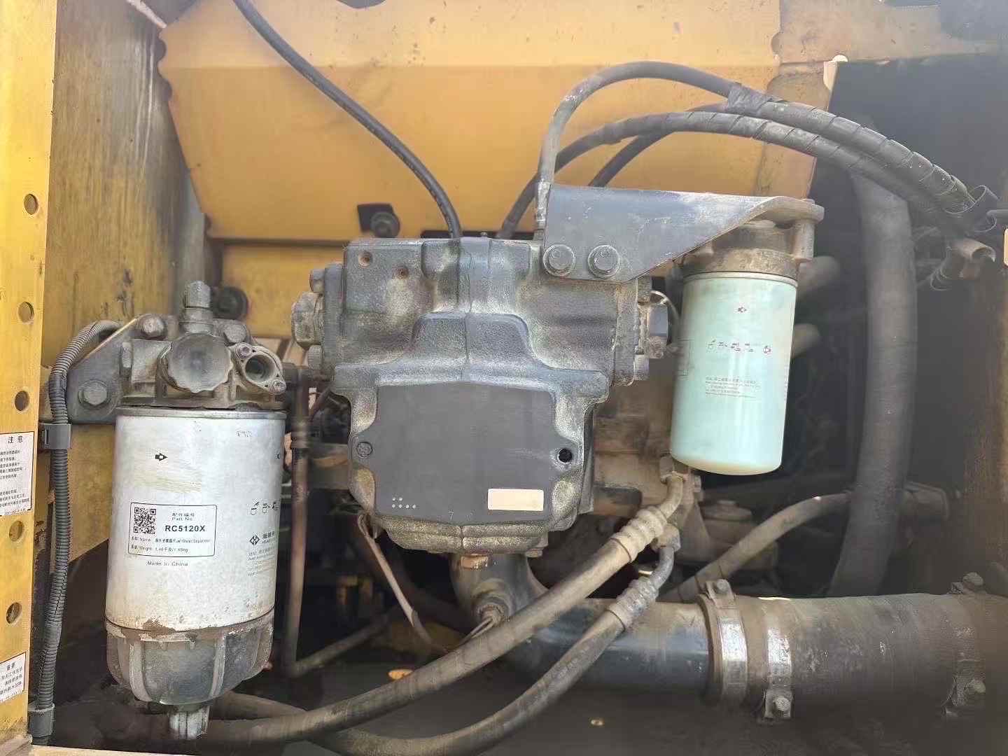 Buy Komatsu PC210-8 Used Excavator / 6