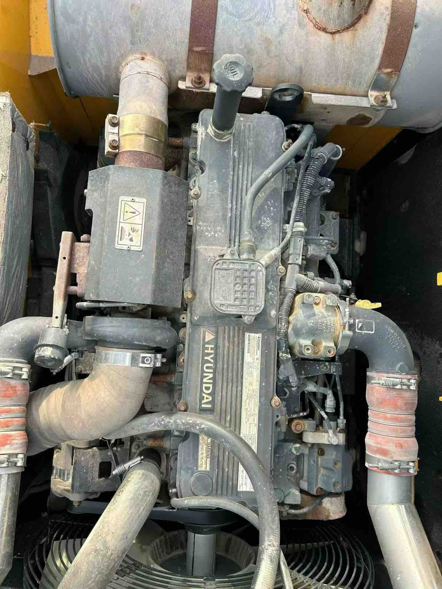 Buy Hyundai R350LVS Used Excavator / 3