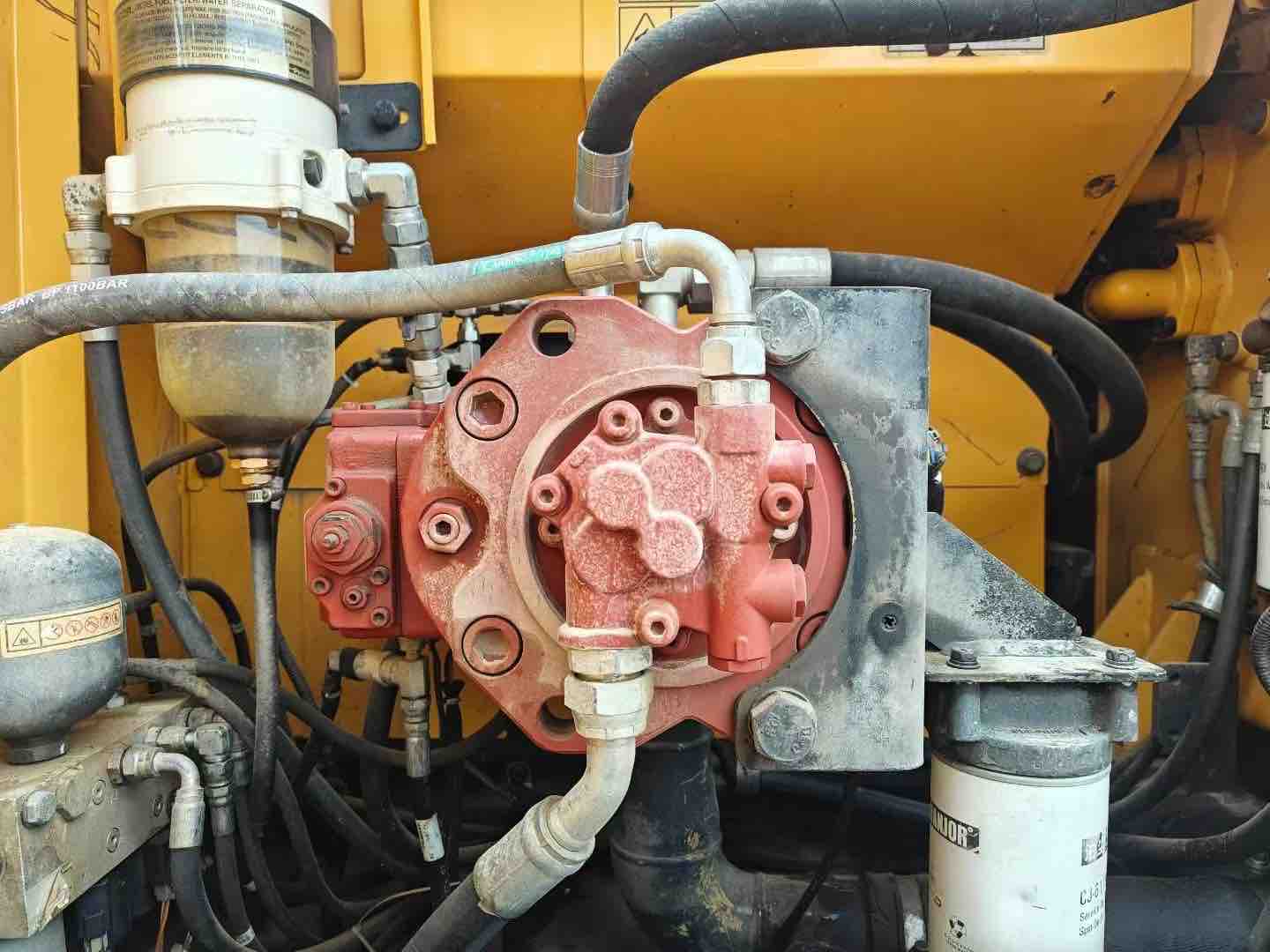 Buy Hyundai 225LC-9T Used Excavator / 3