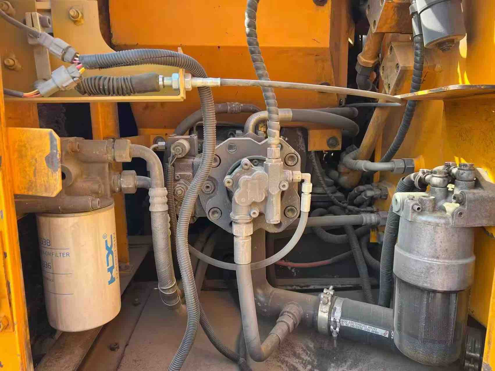 Buy Sany C135-10 Used Excavator / 6