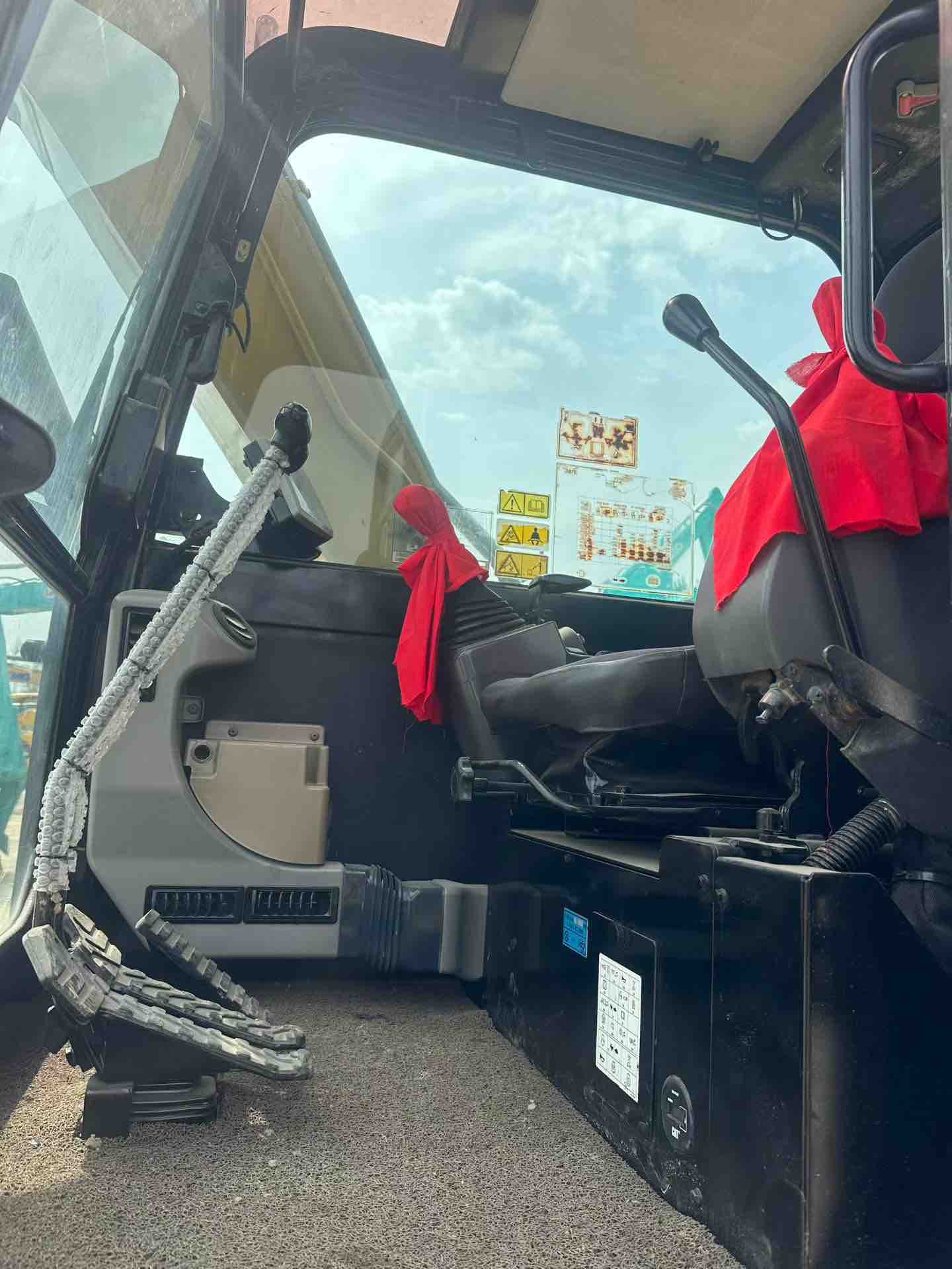 Buy Caterpillar 307E Used Excavator / 9