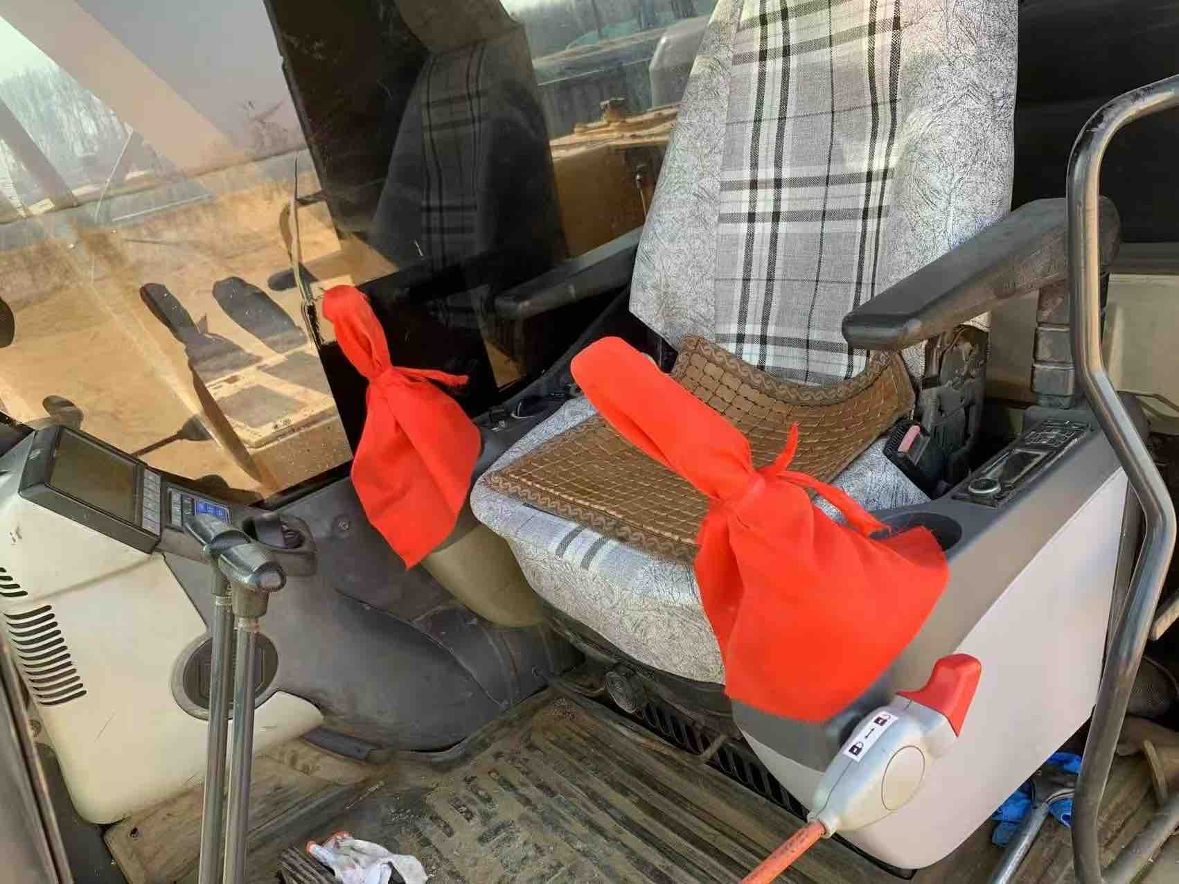 Buy Komatsu PC240-8 Used Excavator / 9