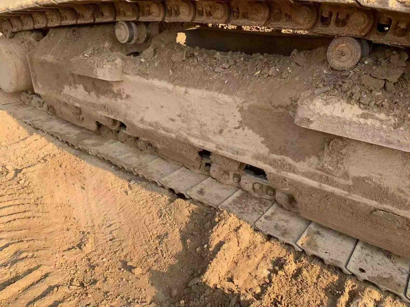 Buy Komatsu PC240-8 Used Excavator / 5