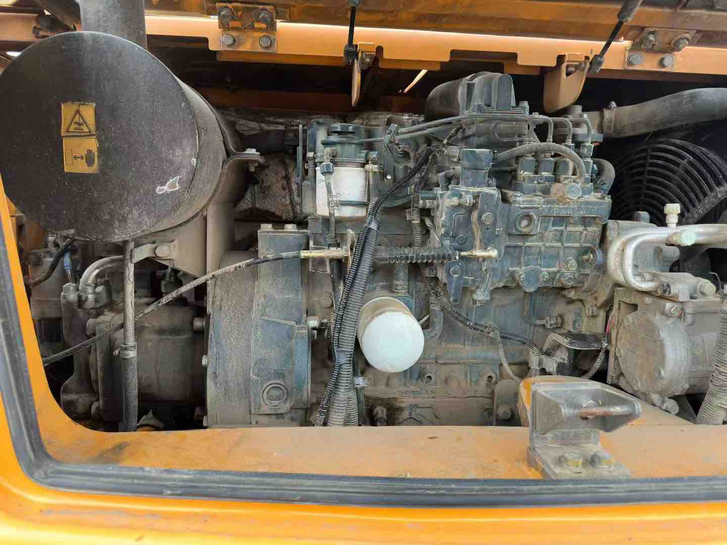 Buy Sany SY85C Used Excavator / 9