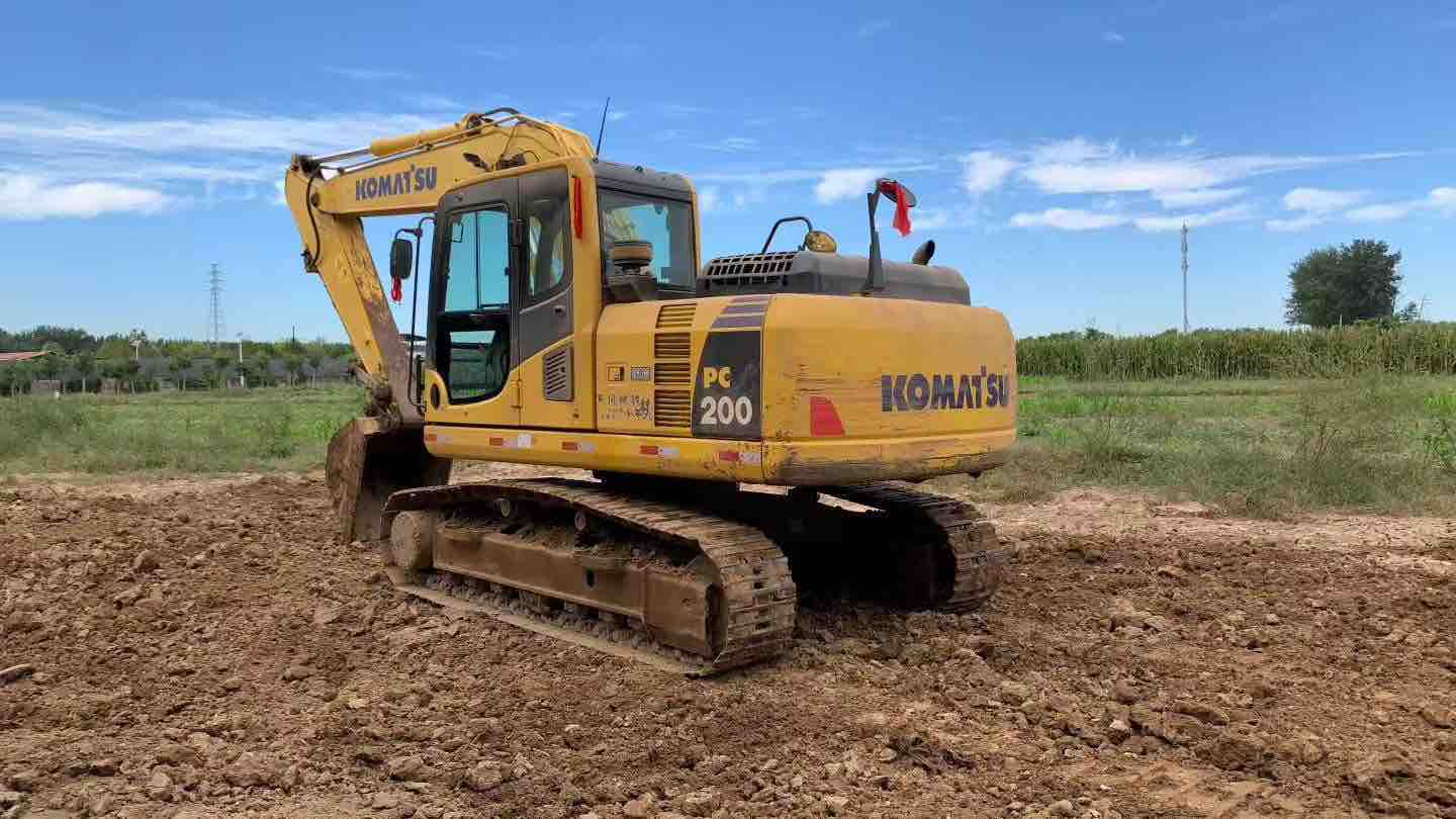 Buy Komatsu PC160-7 Used Excavator / 4