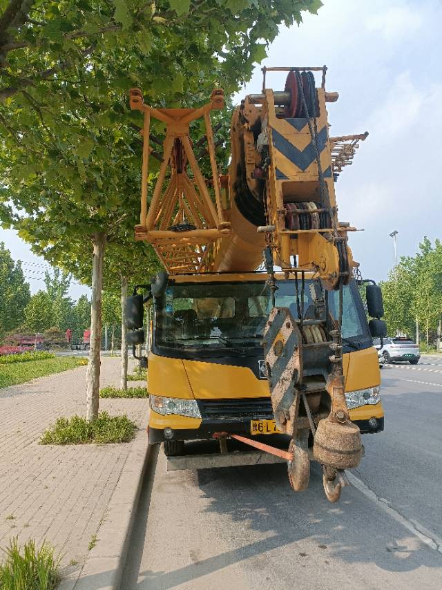 Buy XCMG QY25K5D-1 Used Crane / 2