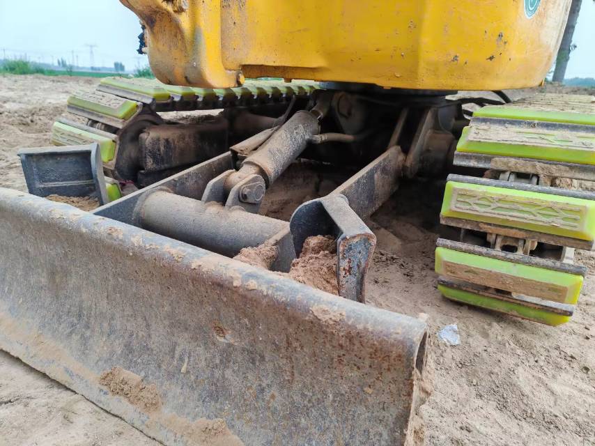 Buy Komatsu PC18MR-3 Used Excavator / 6