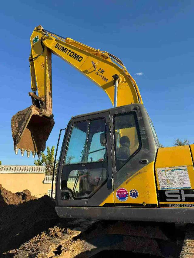 Buy Sumitomo SH210A1 Used Excavator / 2