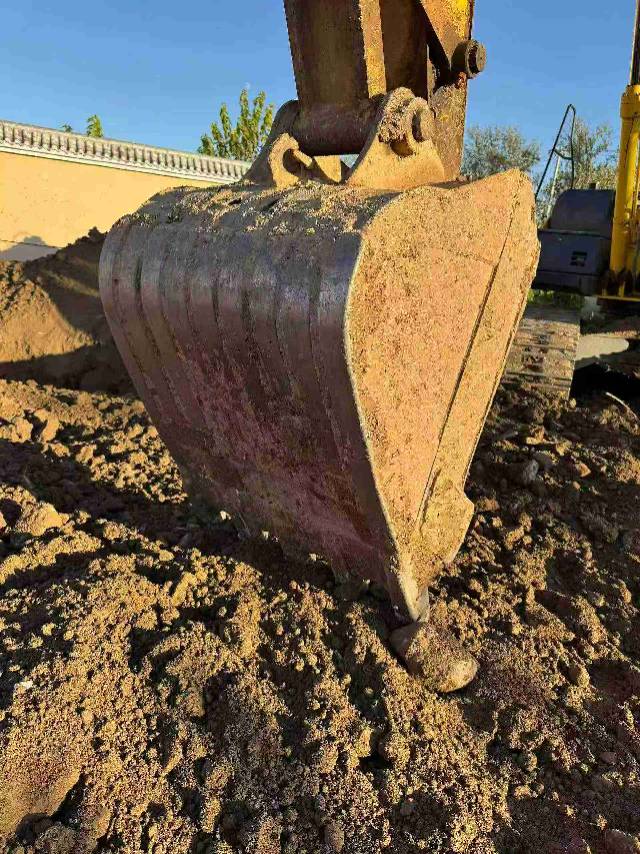 Buy Sumitomo SH210A1 Used Excavator / 8