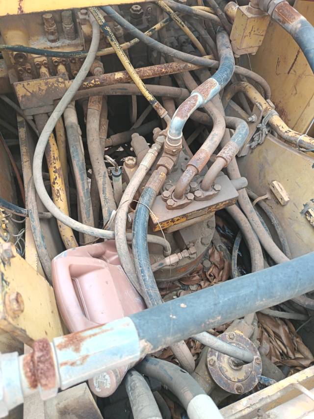 Buy Caterpillar 320C Used Excavator / 8