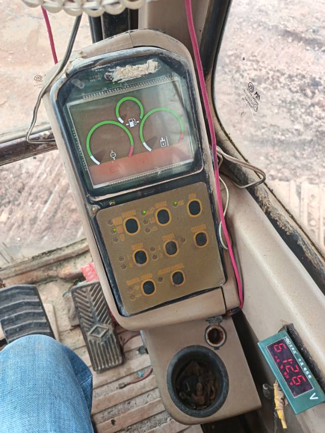 Buy Caterpillar 320C Used Excavator / 3