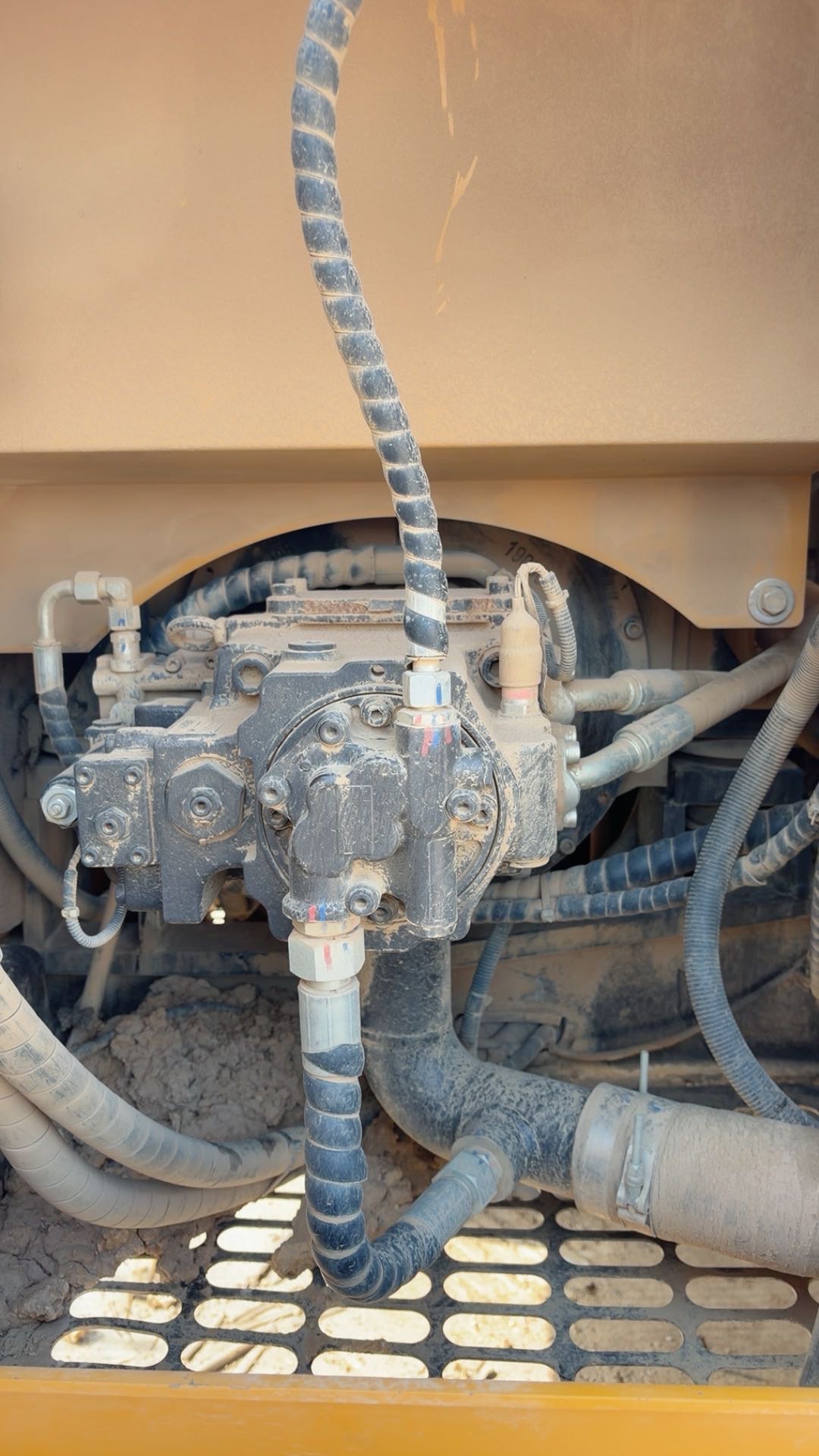 Buy Sany C135-10 Used Excavator / 5