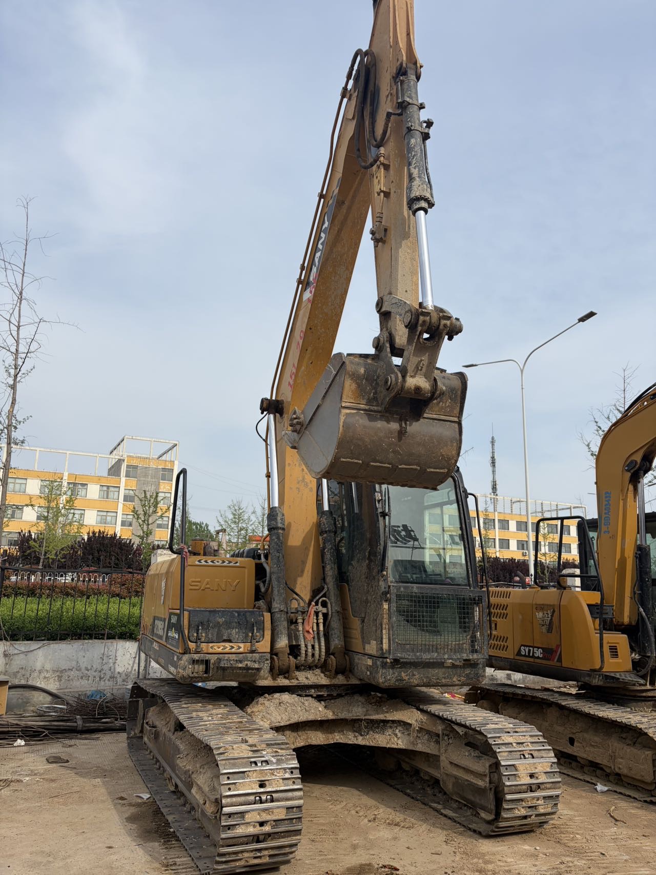 Buy Sany C135-10 Used Excavator / 15