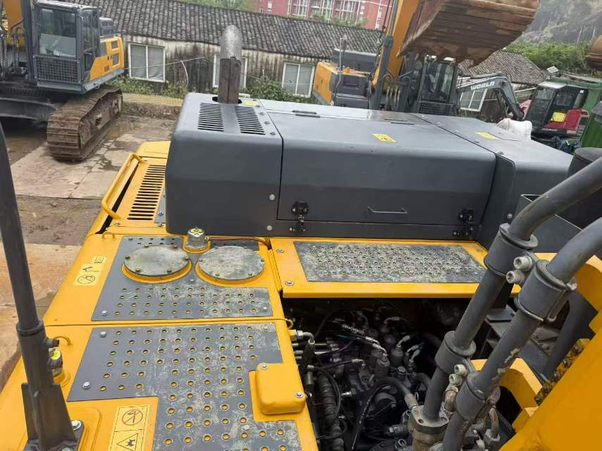 Buy XCMG XE60WA Used Excavator / 7