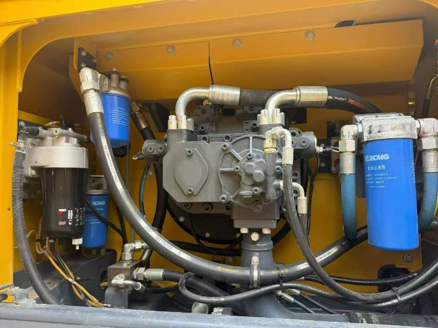 Buy XCMG 40 Used Excavator / 4