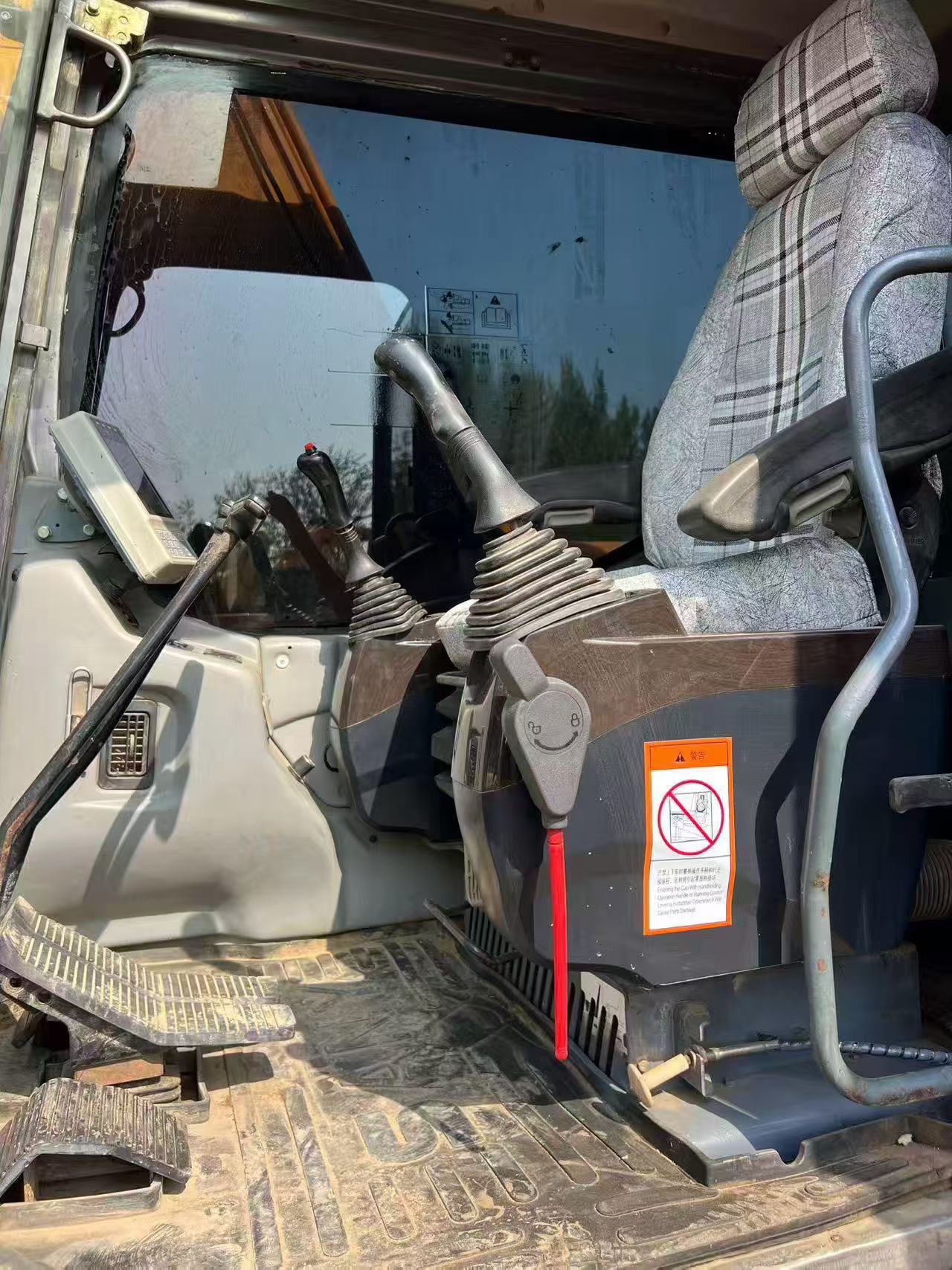 Buy Sany C135-10 Used Excavator / 9