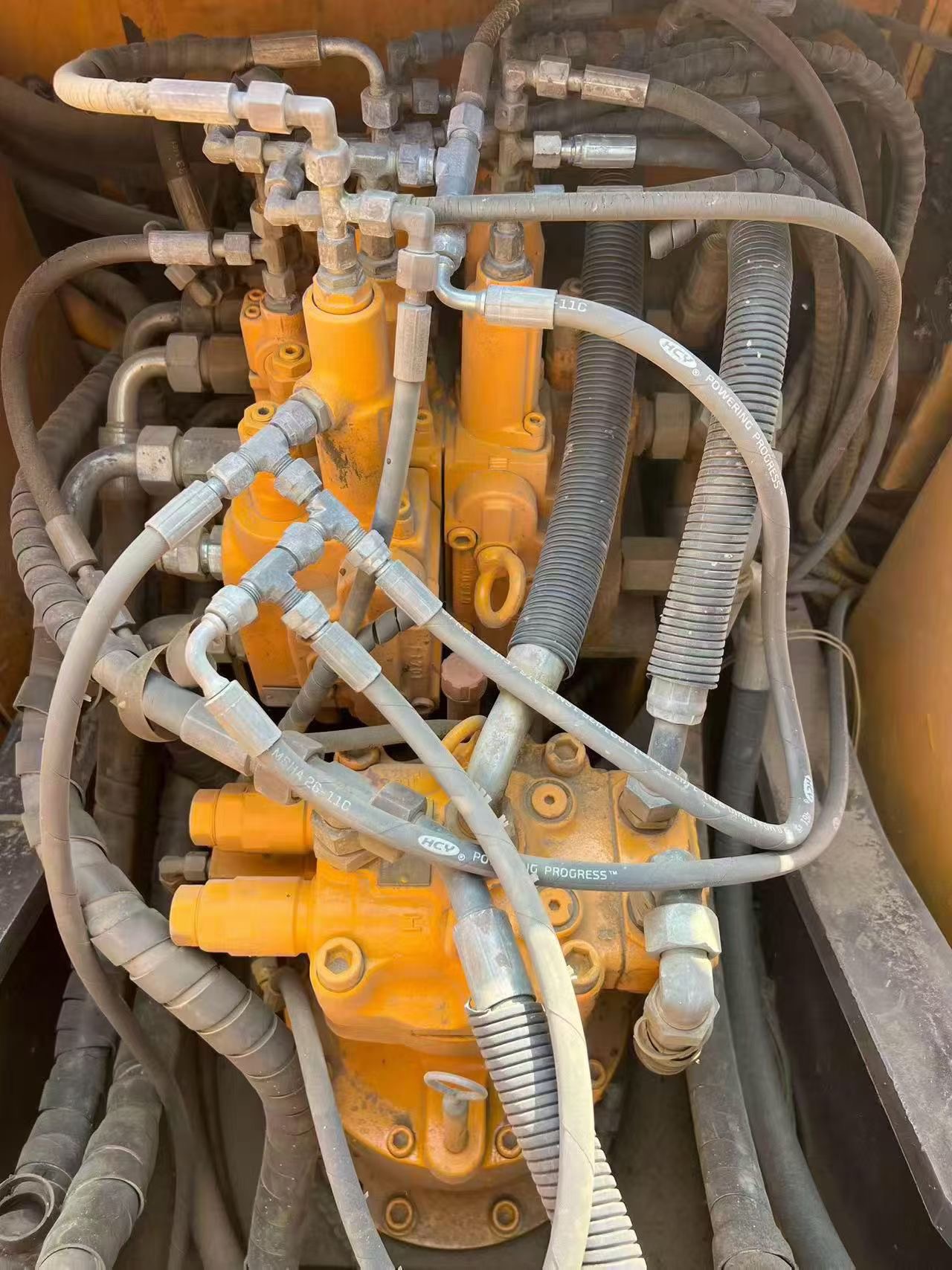 Buy Sany C135-10 Used Excavator / 6