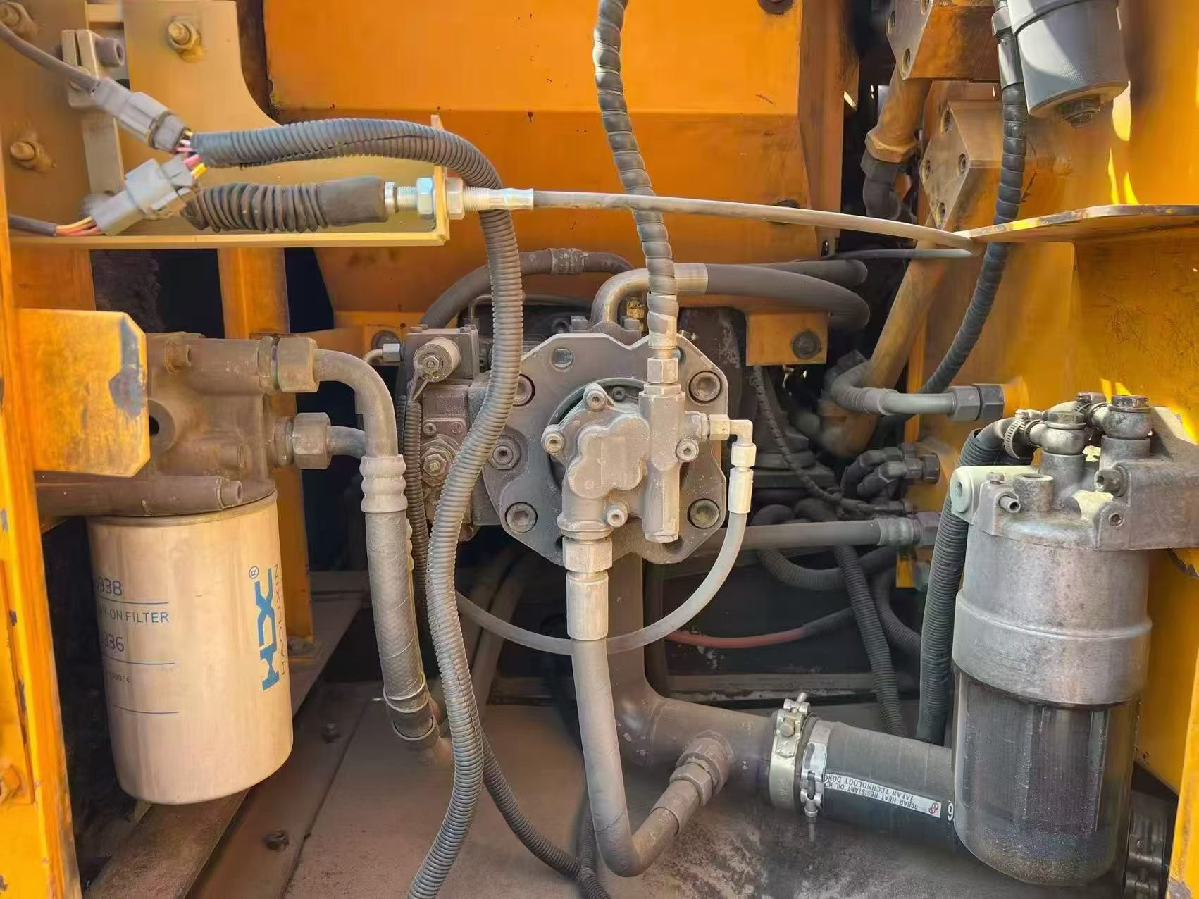 Buy Sany C135-10 Used Excavator / 8