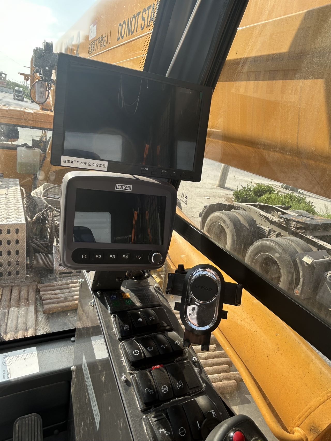 Buy XCMG XCT12K5-1 Used Crane / 5