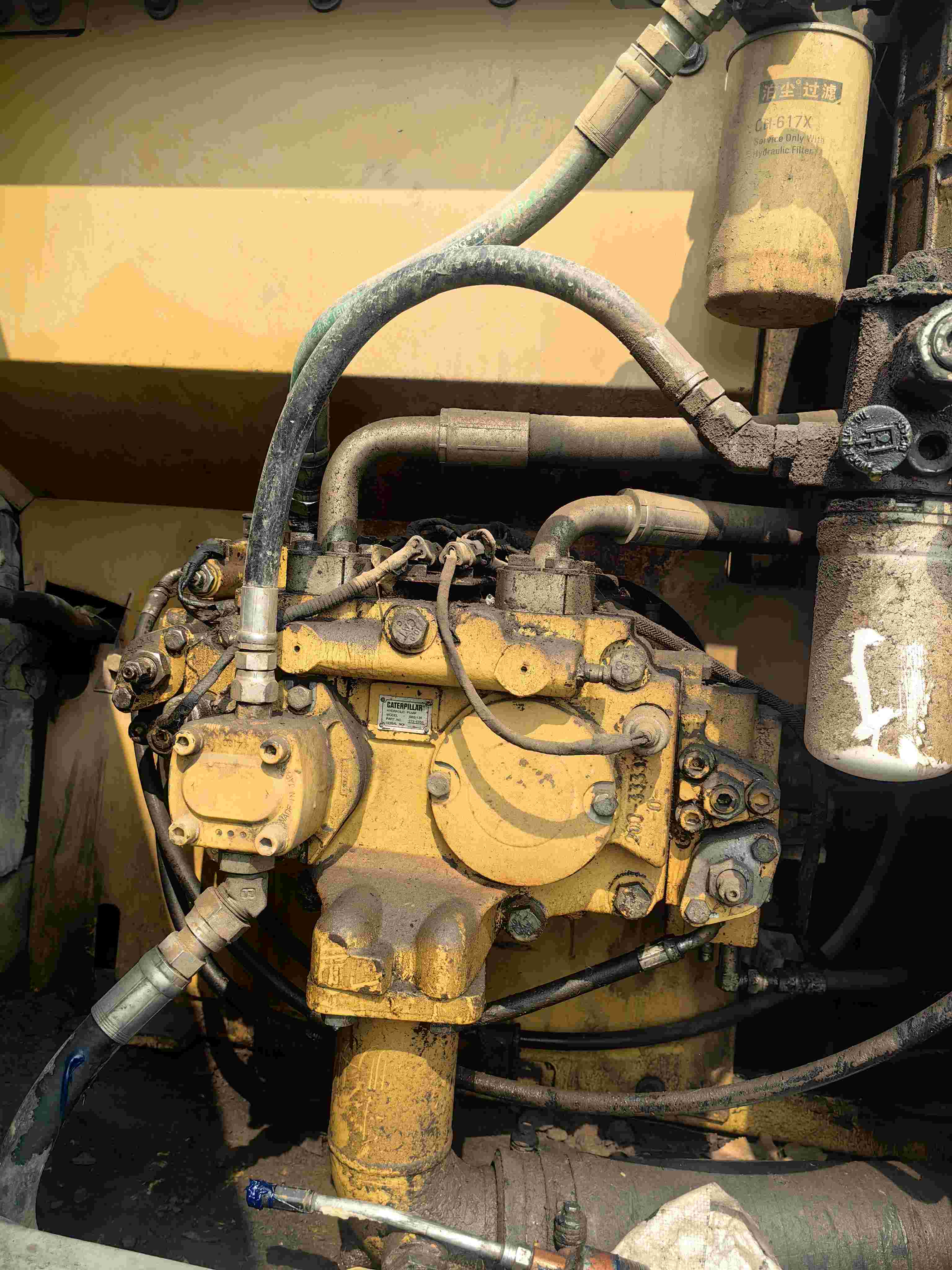 Buy Caterpillar 320C Used Excavator / 5