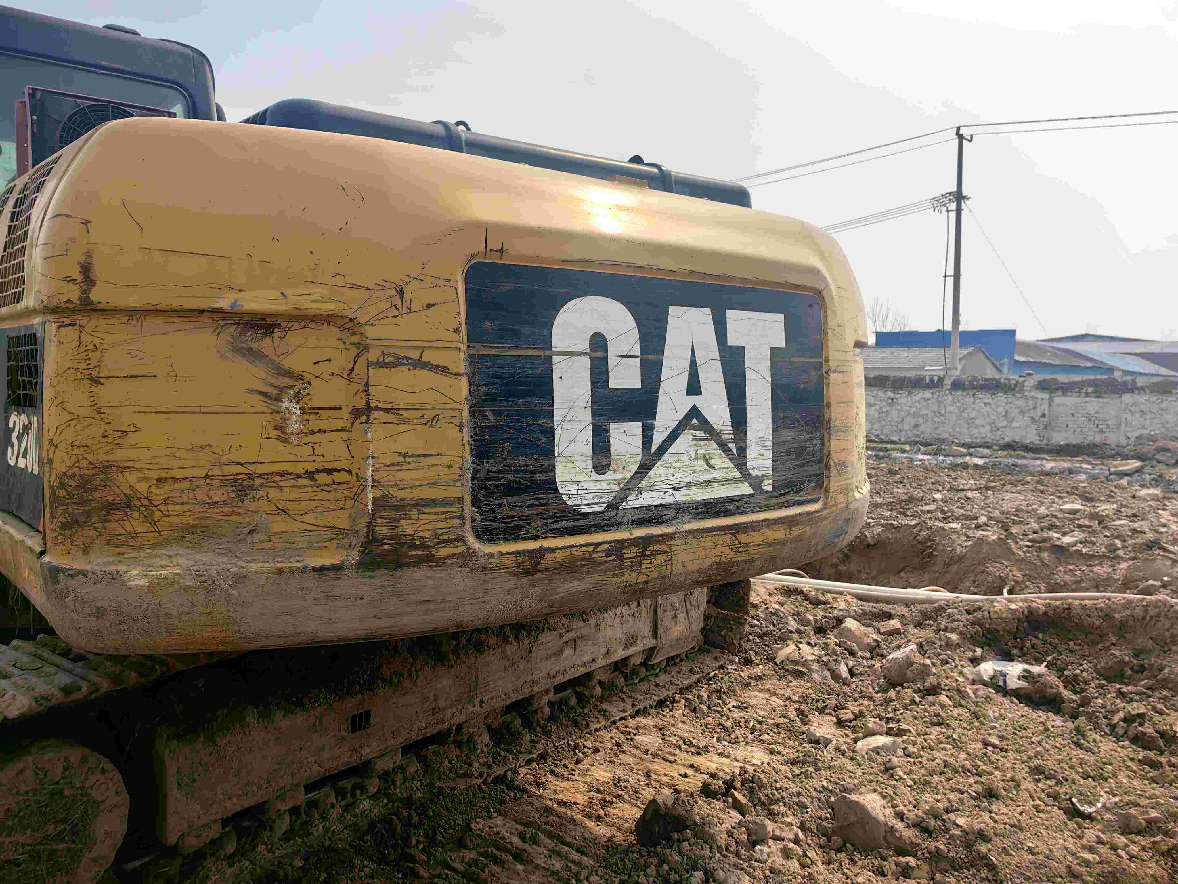 Buy Caterpillar 320C Used Excavator / 3