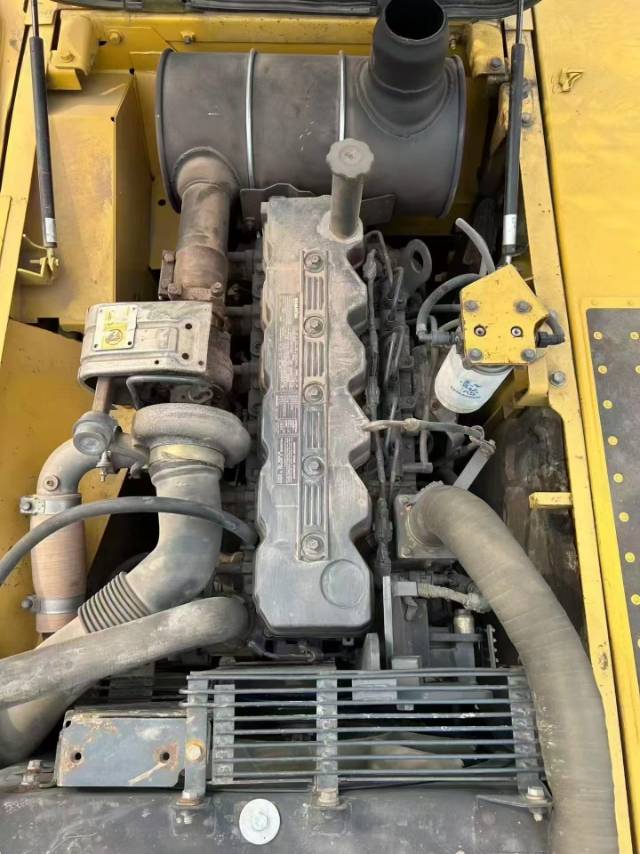 Buy Komatsu PC240NLC-7 Used Excavator / 4