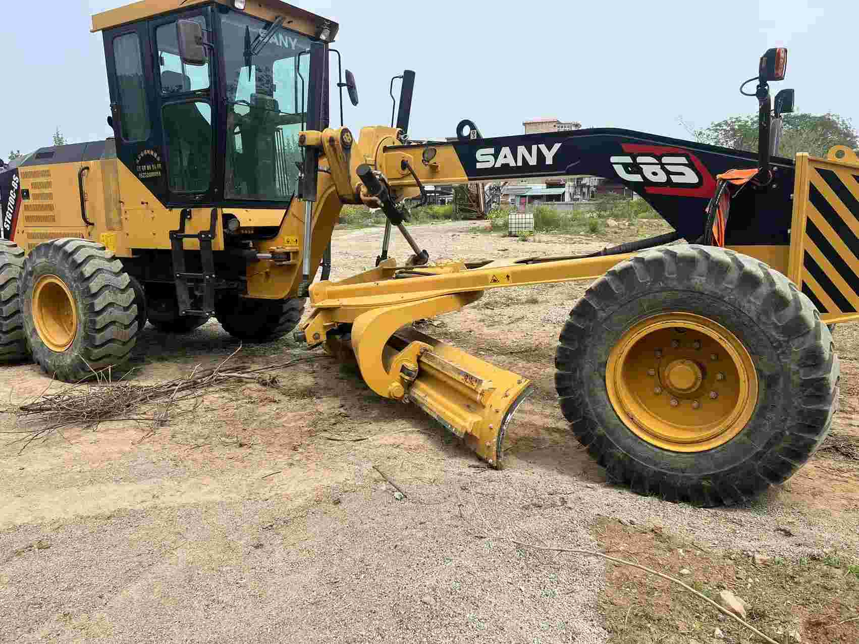 Buy Sany SY70C Pro Used Excavator / 4