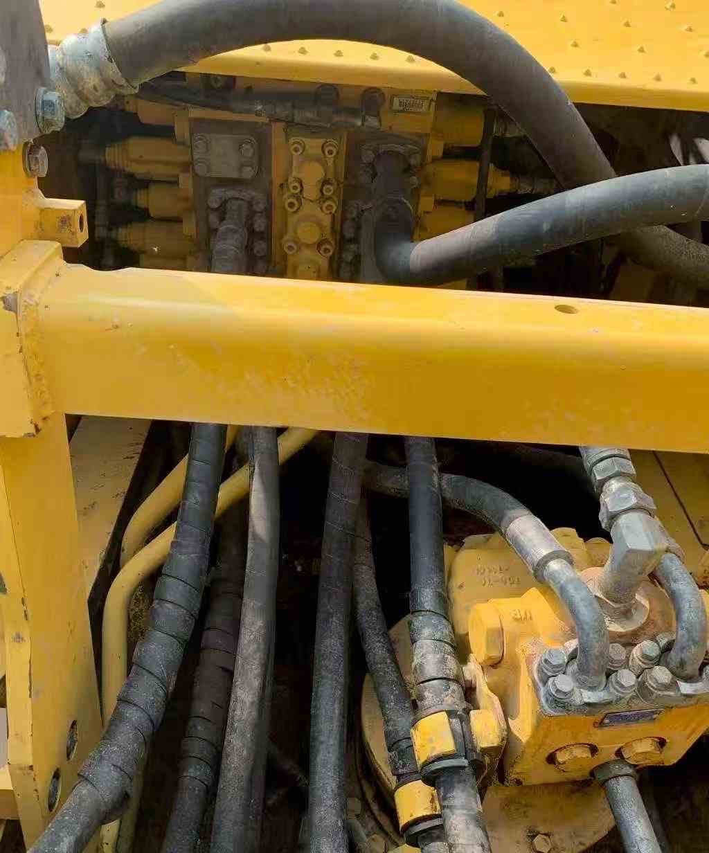 Buy Komatsu PC220-7 Used Excavator / 9