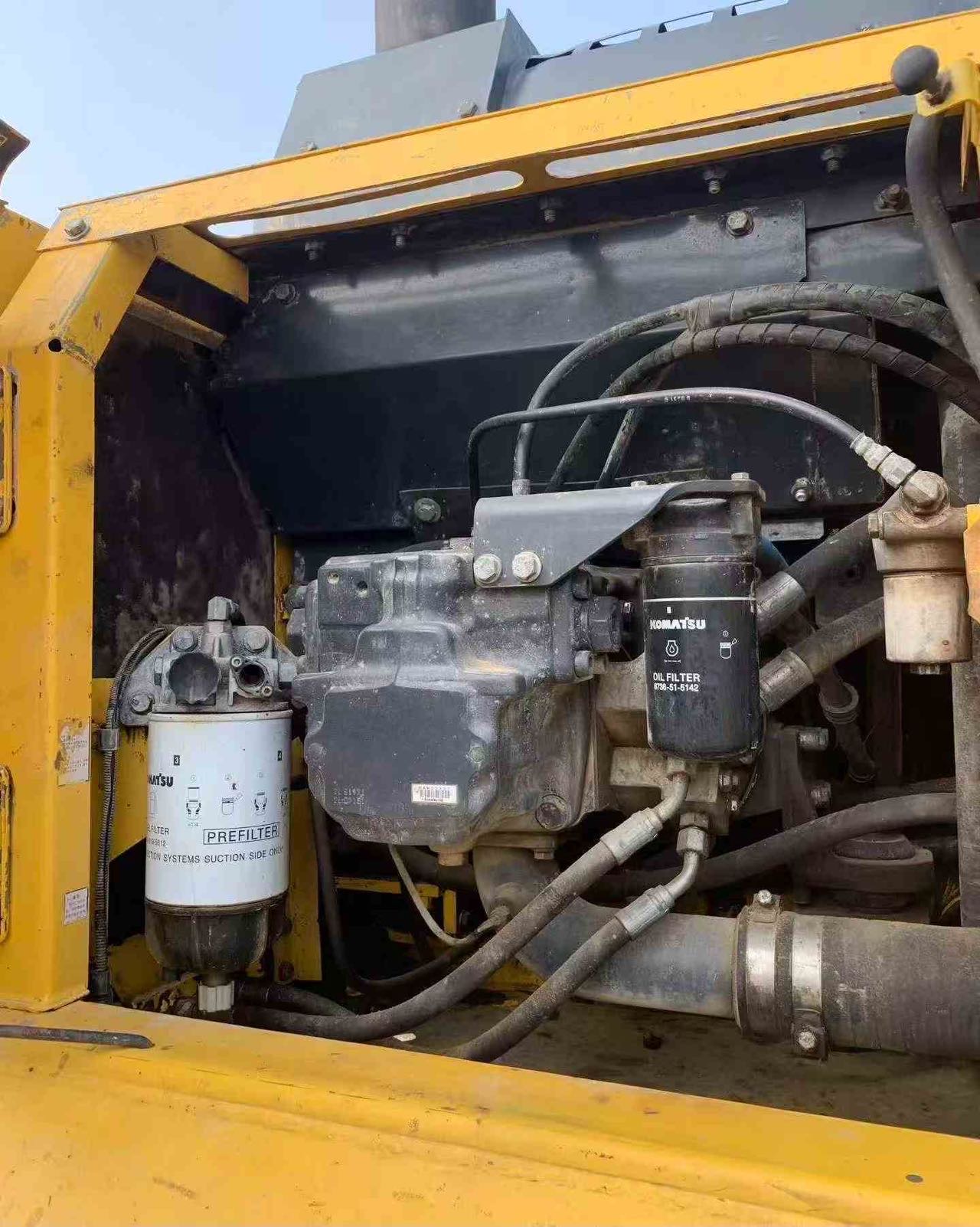 Buy Komatsu PC220-7 Used Excavator / 5