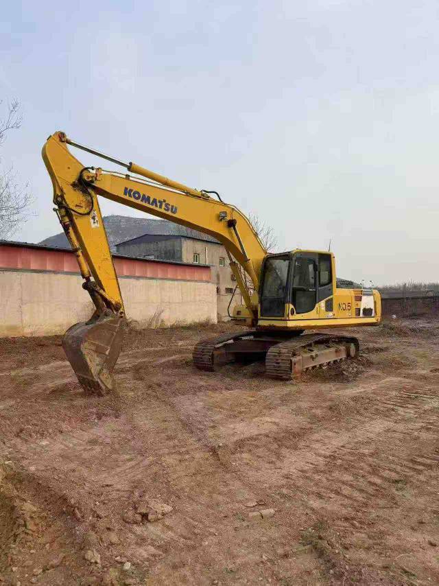 Buy Komatsu PC210-8 Used Excavator / 7
