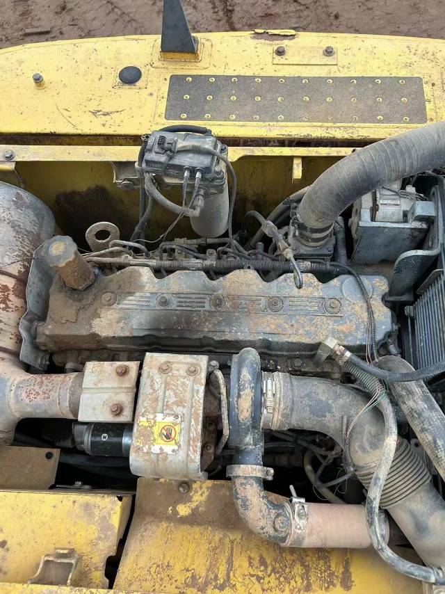 Buy Komatsu PC200-8N1 Used Excavator / 3