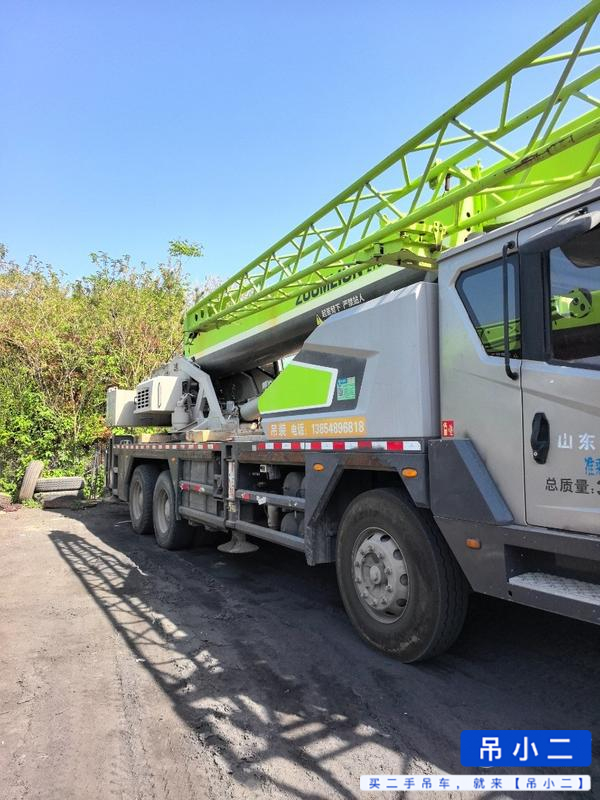 Buy Zoomlion ZTC251VE562 Used Crane