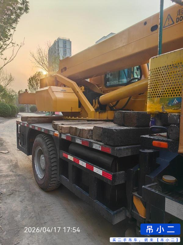 Buy XCMG 12B Used Crane / 9