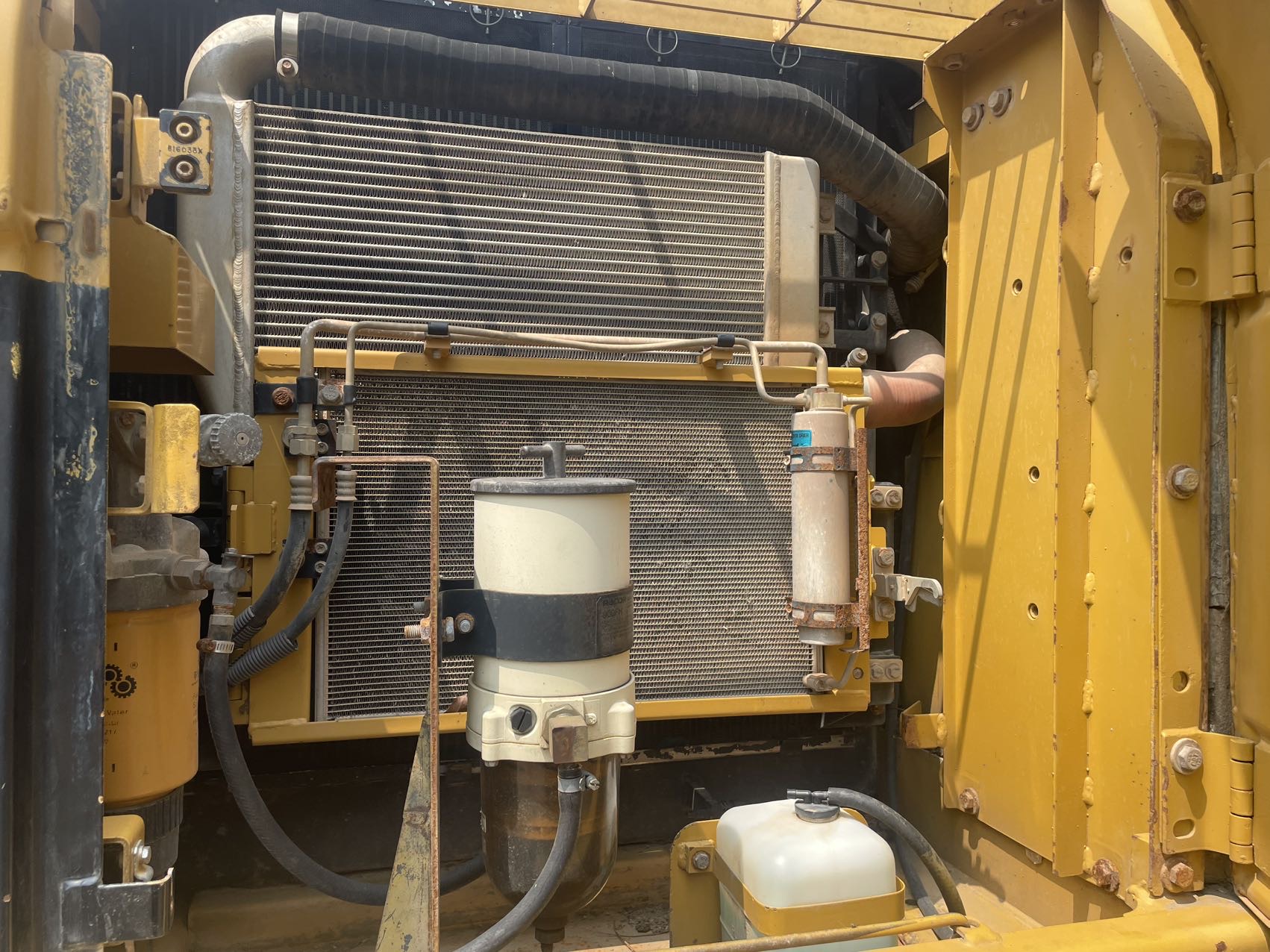 Buy Caterpillar 320C Used Excavator / 3