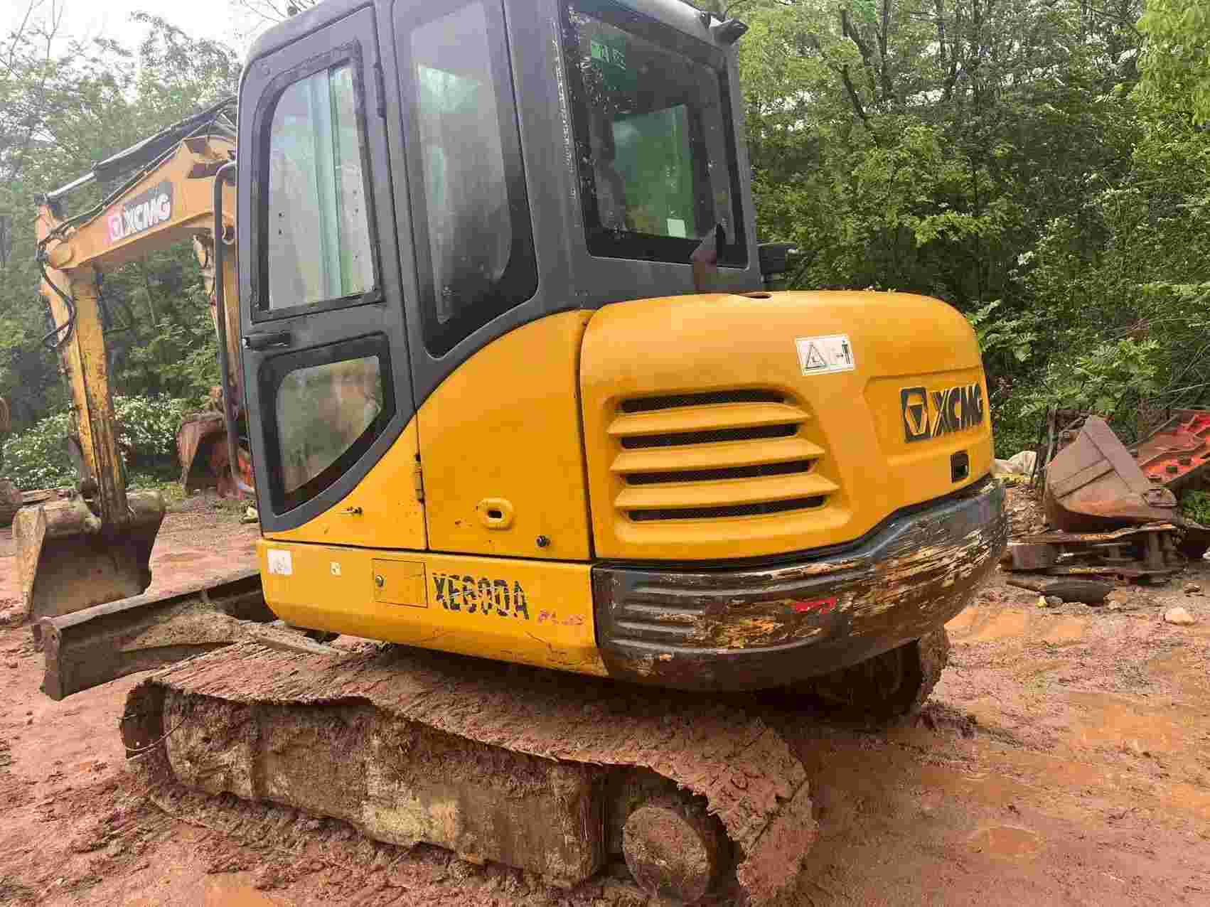 Buy XCMG XE60WA Used Excavator / 2