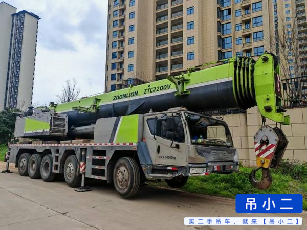 Buy Zoomlion 130V6 Used Crane
