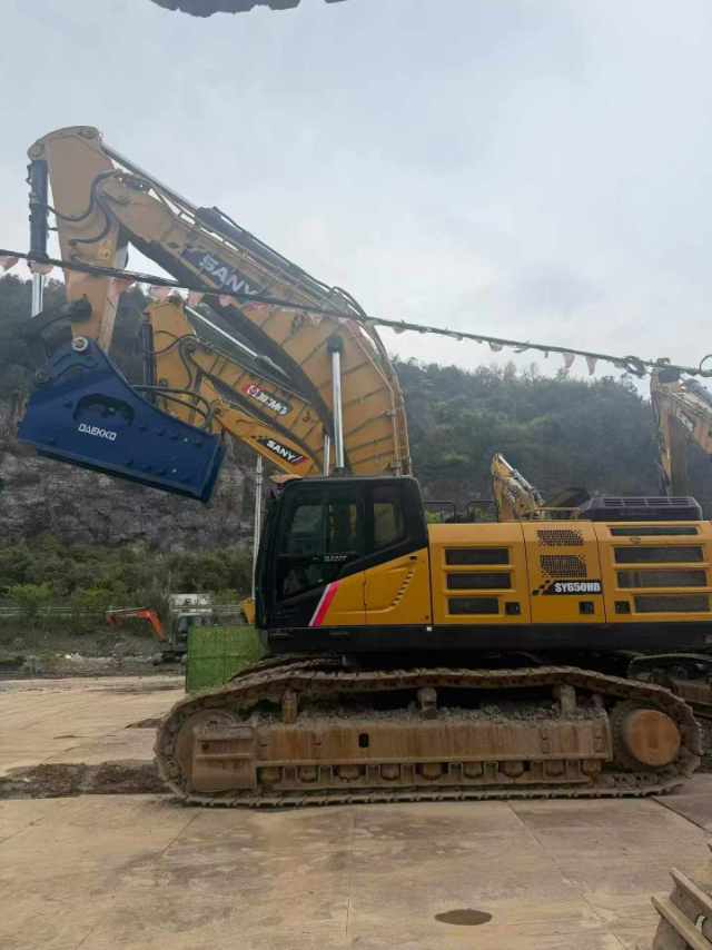 Buy Sany 215C-9 Used Excavator / 5