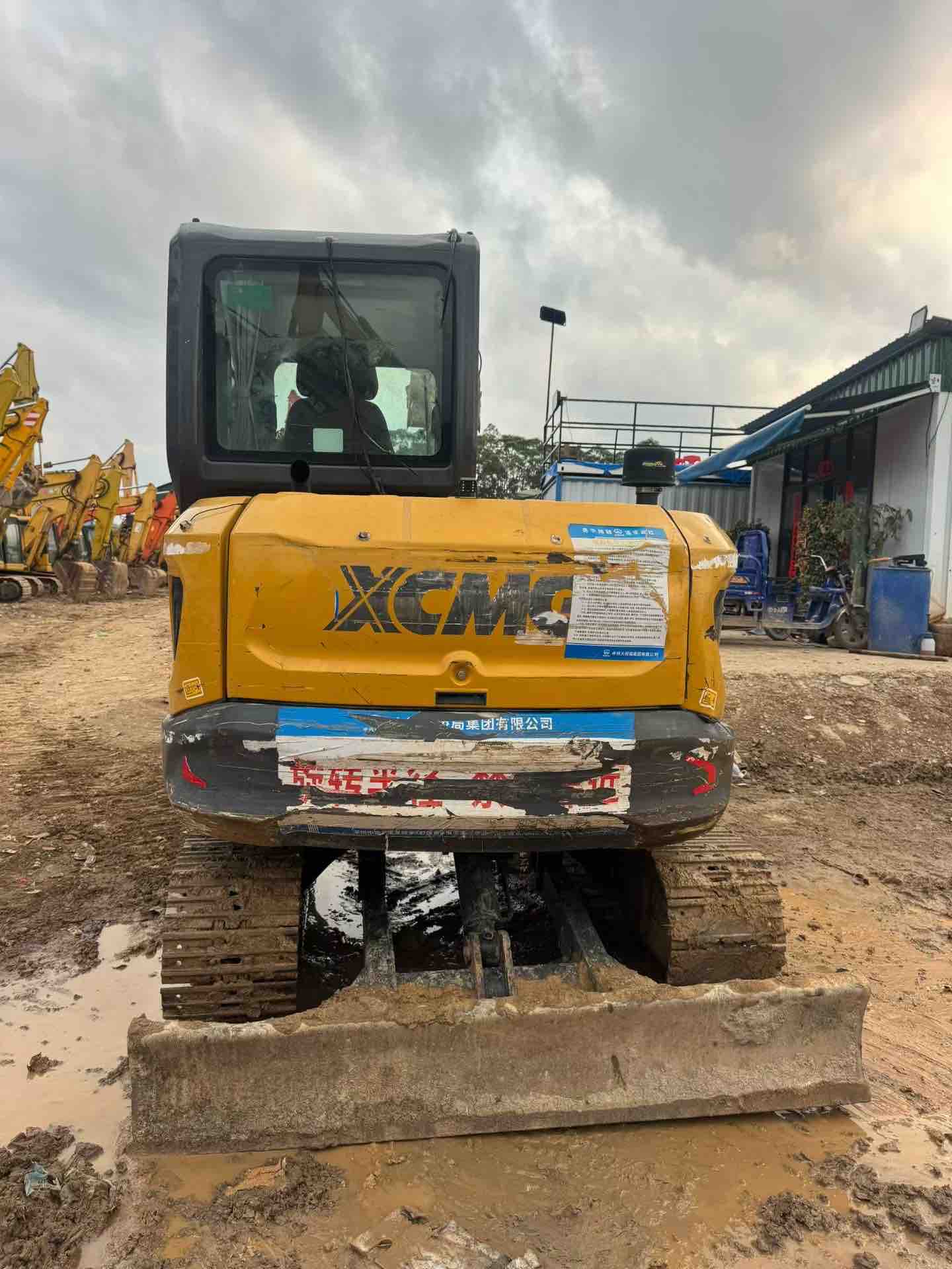 Buy XCMG XE60WA Used Excavator / 8