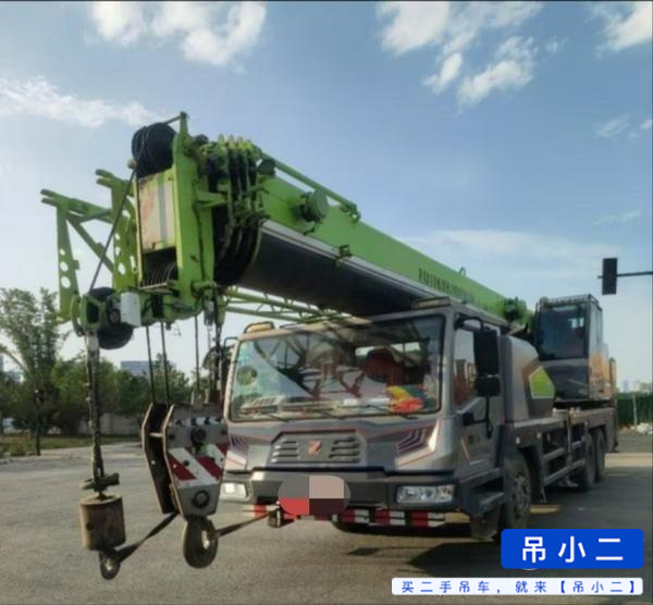 Buy Zoomlion ZTC251VE562 Used Crane