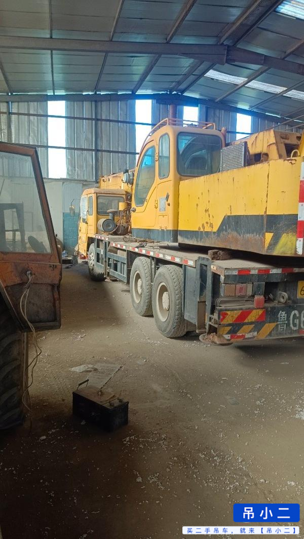 Buy XCMG QY20B Used Crane / 3